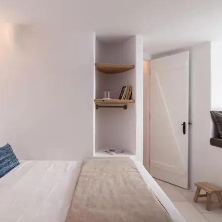 Cycladic Serenity With Private Dipping Pool In 公寓