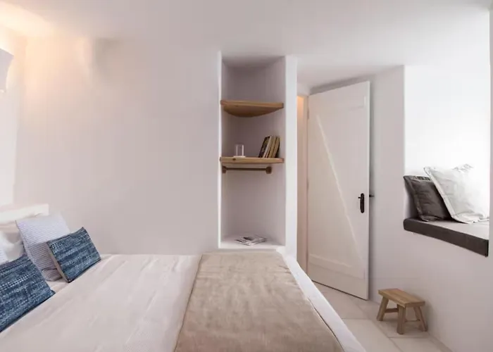 Cycladic Serenity With Private Hot Tub In Apartamento