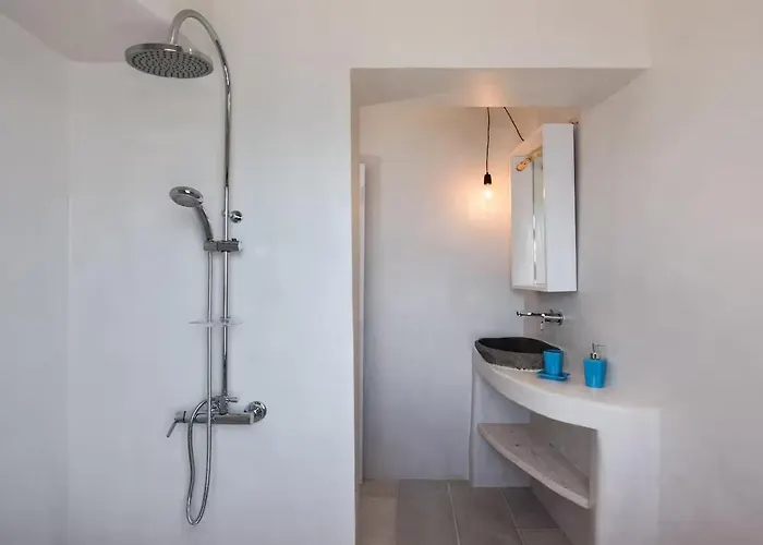 Cycladic Serenity With Private Hot Tub In * Οία
